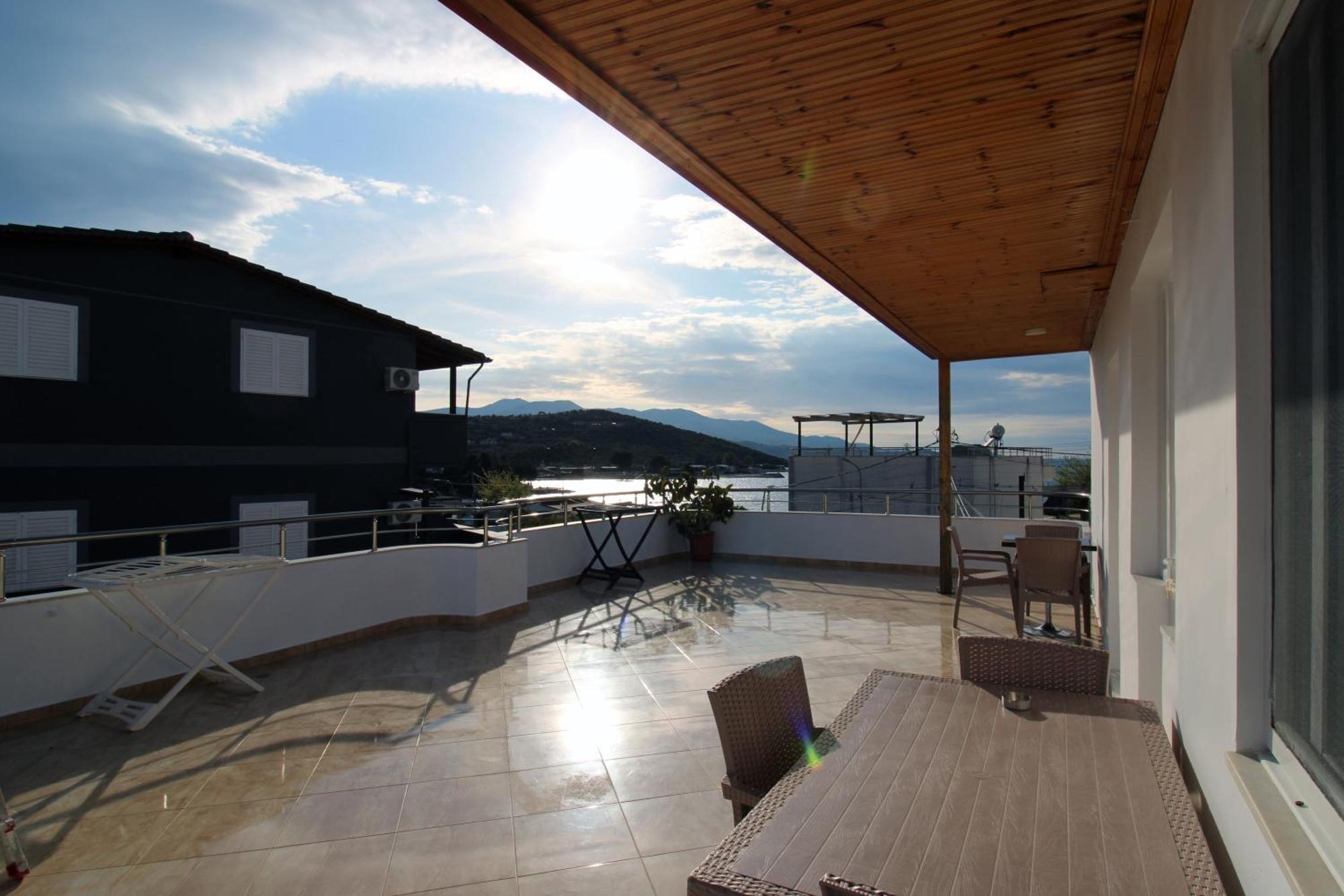 Apart-hotel Seaside Genti Pollo *
